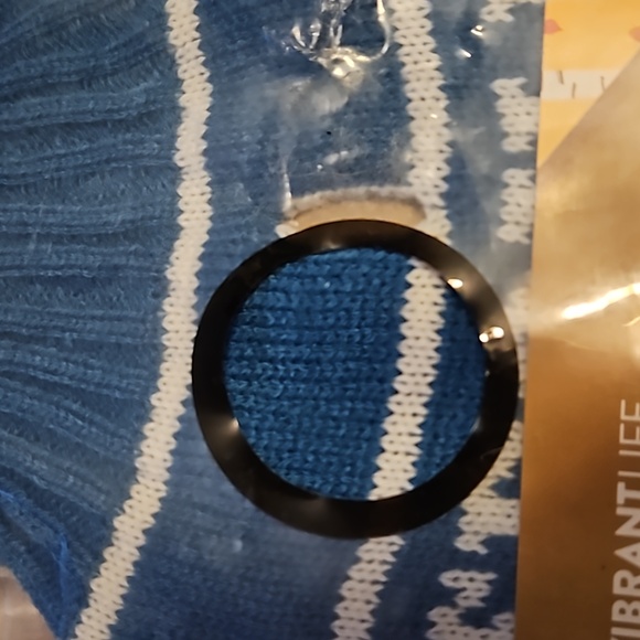 Dog or Cat Sweaters (2) NIB Both size XS up to 15 lbs for Chihuahua, minis - Picture 7 of 8